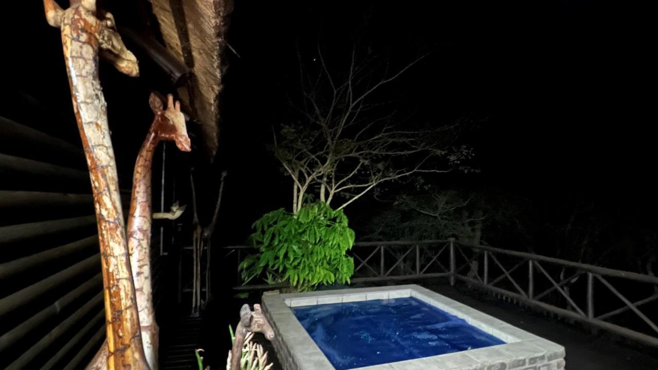 Kruger Kumba - Lahlekile Nathi Apartamento